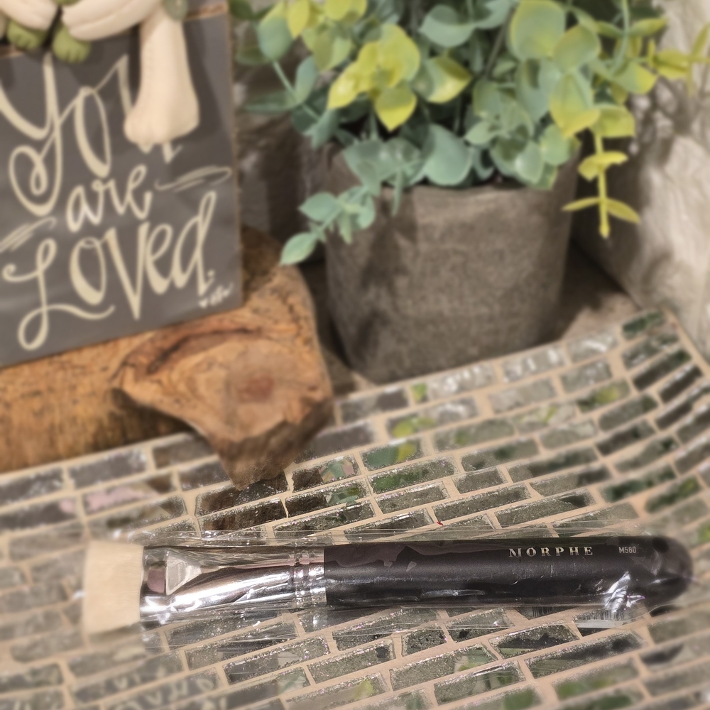 Morphe Deluxe Flat Contour Brush M580 NEW